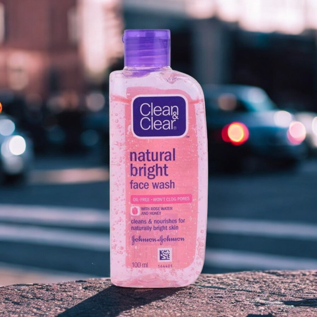 Clean & Clear Natural Bright Face Wash 100ml